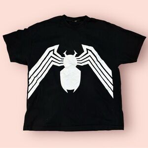 Marvel Vintage Mad Engine Venom Spiderman Men’s Black&White T-Shirt measures 3X